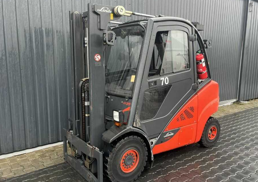 Linde H35D-01 - Дизельний навантажувач: фото 1 Linde H35D-01 - Дизельний навантажувач: фото 1