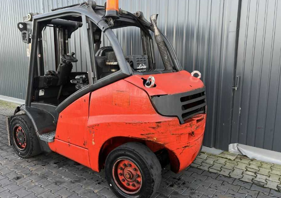 Linde H45D - Дизельний навантажувач: фото 3 Linde H45D - Дизельний навантажувач: фото 3