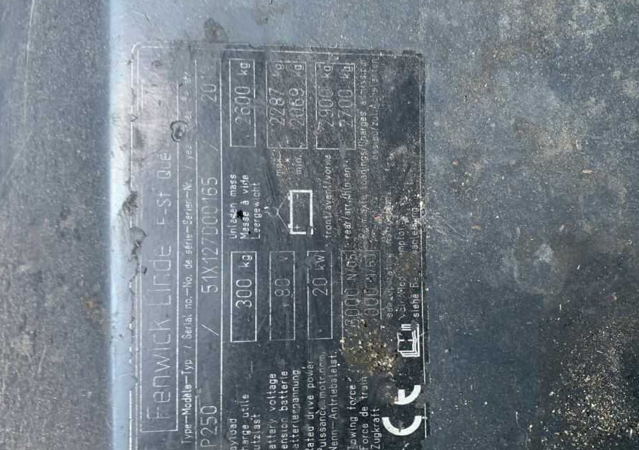 Linde P250 - Складські тягач: фото 4 Linde P250 - Складські тягач: фото 4