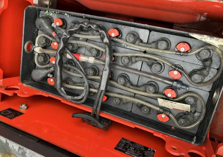 Linde P30C - Складські тягач: фото 5 Linde P30C - Складські тягач: фото 5