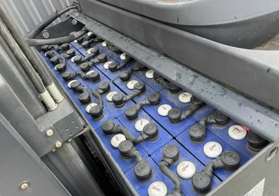 Linde R14 - Рiч-трак: фото 3 Linde R14 - Рiч-трак: фото 3