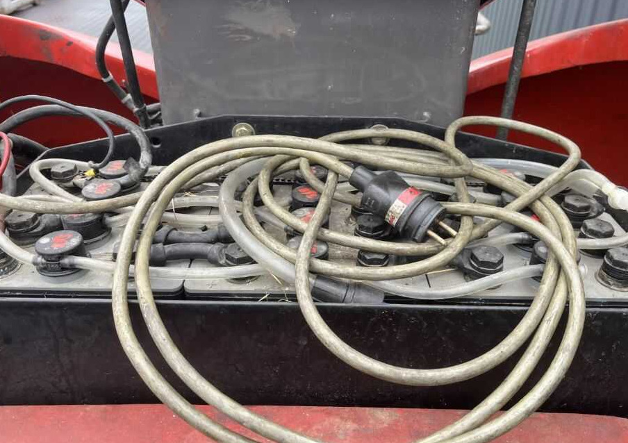 Manitou 105VJR - Вертикальний щогловий підйомник: фото 5 Manitou 105VJR - Вертикальний щогловий підйомник: фото 5