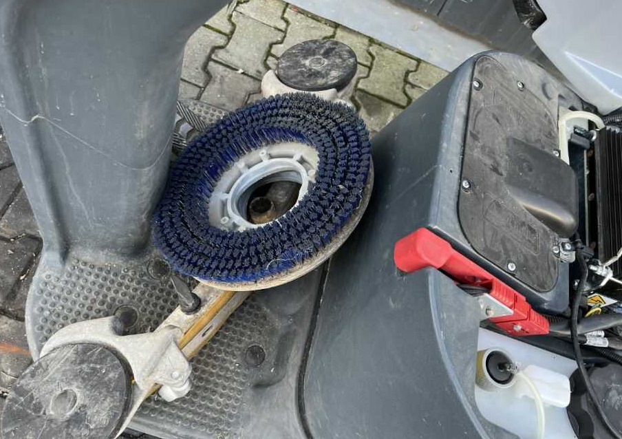 Підлогомийна машина Nilfisk BR652: фото 7