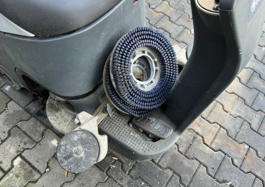 Підлогомийна машина Nilfisk BR652: фото 8