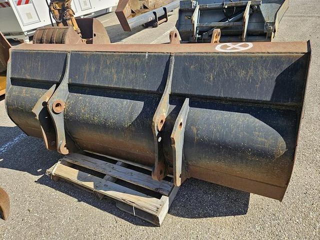 Caterpillar 428D - Ківш: фото 2 Caterpillar 428D - Ківш: фото 2