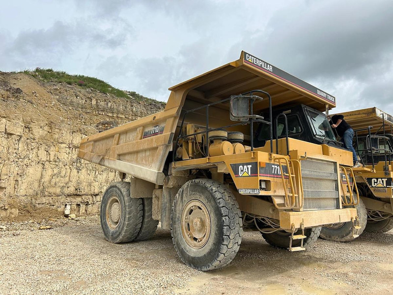 Caterpillar 771D - Самоскид: фото 1 Caterpillar 771D - Самоскид: фото 1