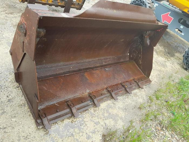 Caterpillar 908 - Ківш: фото 1 Caterpillar 908 - Ківш: фото 1