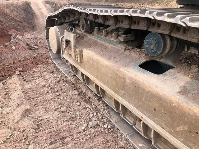 Hyundai HX520L - Гусеничний екскаватор: фото 3 Hyundai HX520L - Гусеничний екскаватор: фото 3