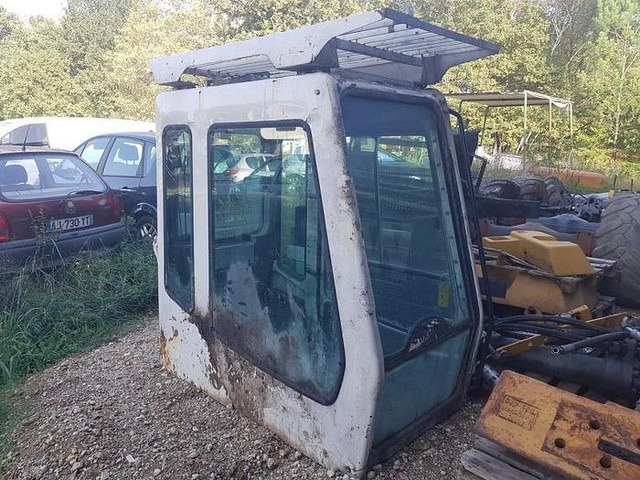 Liebherr A904 R904 A914 R914 A924 R924 A934 R934 A944 R944 A954 R954 - - Кабіна в категорії Будівельна техніка: фото 3 Liebherr A904 R904 A914 R914 A924 R924 A934 R934 A944 R944 A954 R954 - - Кабіна в категорії Будівельна техніка: фото 3