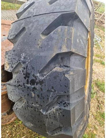 Michelin 17,5 R 25 Xmine D2 - Шини і диски: фото 3 Michelin 17,5 R 25 Xmine D2 - Шини і диски: фото 3
