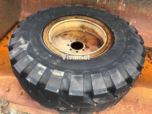 Michelin 17,5 R 25 Xmine D2 - Шини і диски: фото 4 Michelin 17,5 R 25 Xmine D2 - Шини і диски: фото 4