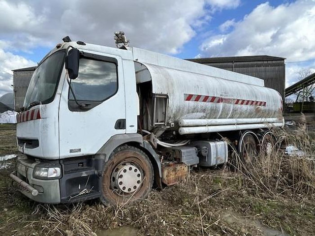Renault 320 - - Вантажівка цистерна: фото 4 Renault 320 - - Вантажівка цистерна: фото 4