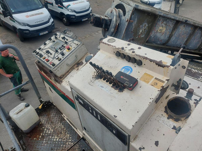 Wirtgen SP150F - Обладнання для бетонних робіт: фото 1 Wirtgen SP150F - Обладнання для бетонних робіт: фото 1