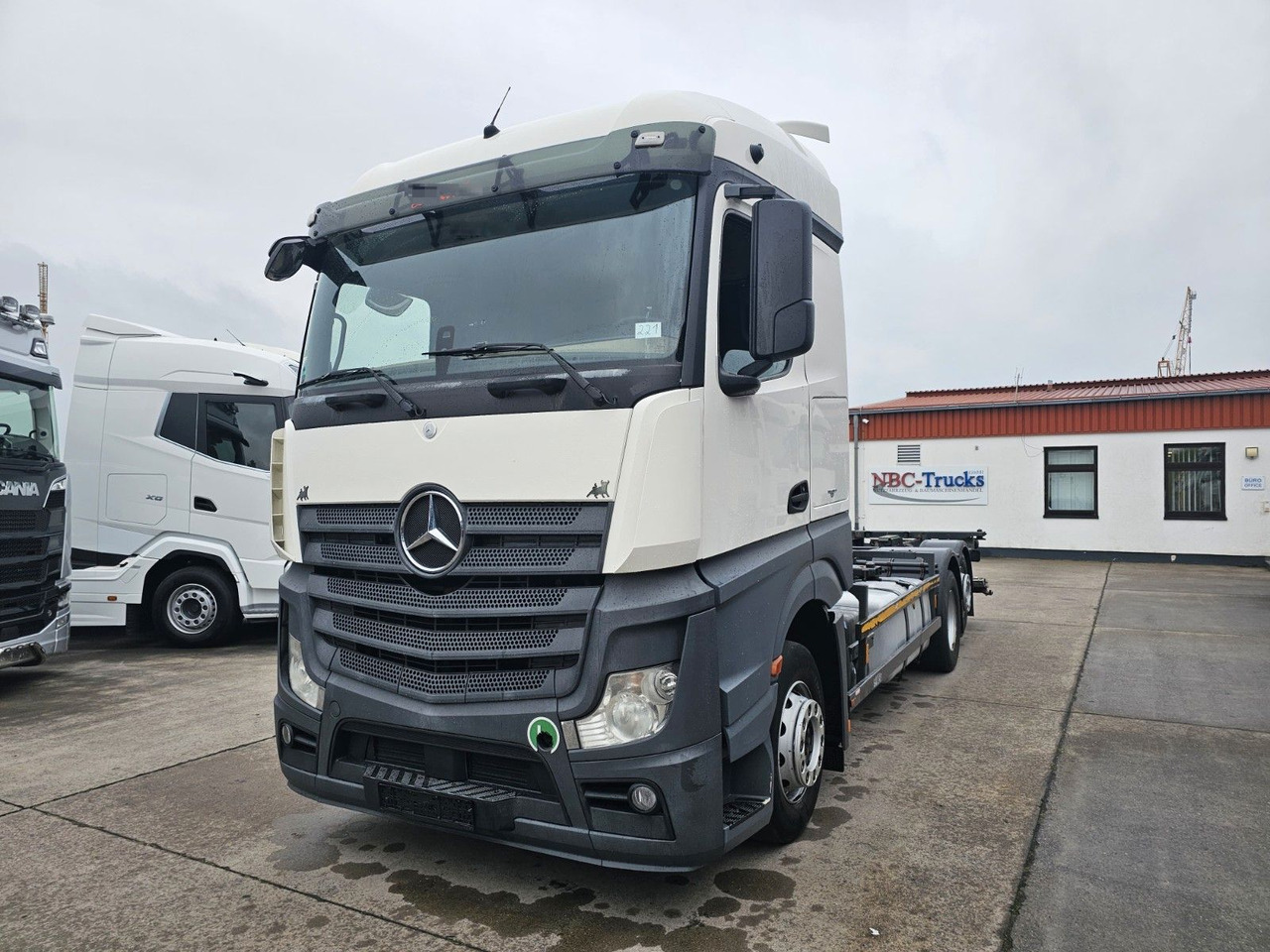 Mercedes-Benz ACTROS 2542 * VOLLLUFT * RETARDER * STANDH * BÄR - Вантажівка шасі: фото 1 Mercedes-Benz ACTROS 2542 * VOLLLUFT * RETARDER * STANDH * BÄR - Вантажівка шасі: фото 1