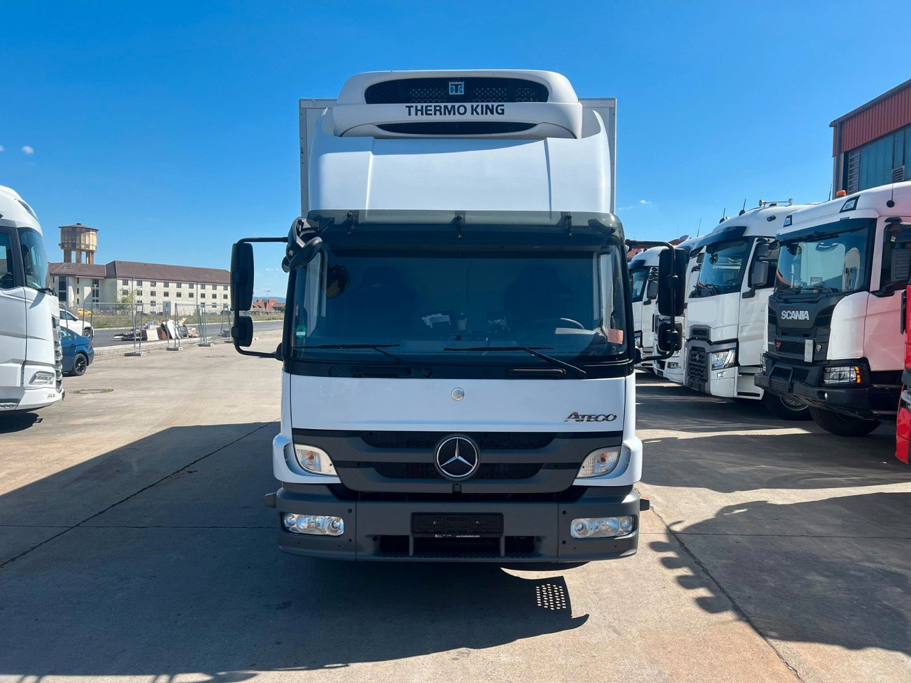Mercedes-Benz Atego 1224 * KLIMA * THERMO KING * BÄR 1,5t * - Рефрижератор вантажівка: фото 2 Mercedes-Benz Atego 1224 * KLIMA * THERMO KING * BÄR 1,5t * - Рефрижератор вантажівка: фото 2