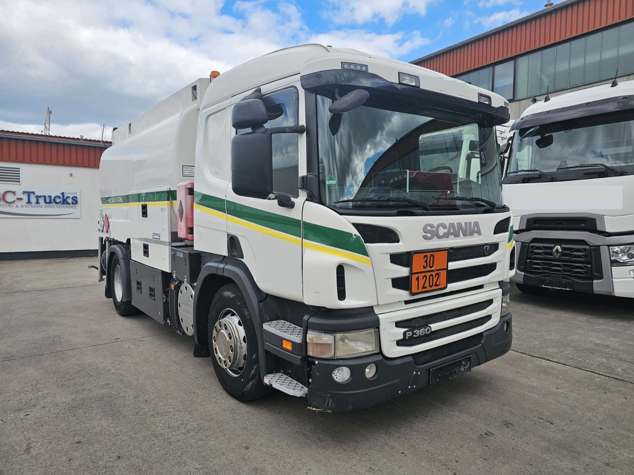 Scania P 360 * OBER/-UNTER * 3 KAMMER * BENZIN * - Вантажівка цистерна: фото 3 Scania P 360 * OBER/-UNTER * 3 KAMMER * BENZIN * - Вантажівка цистерна: фото 3