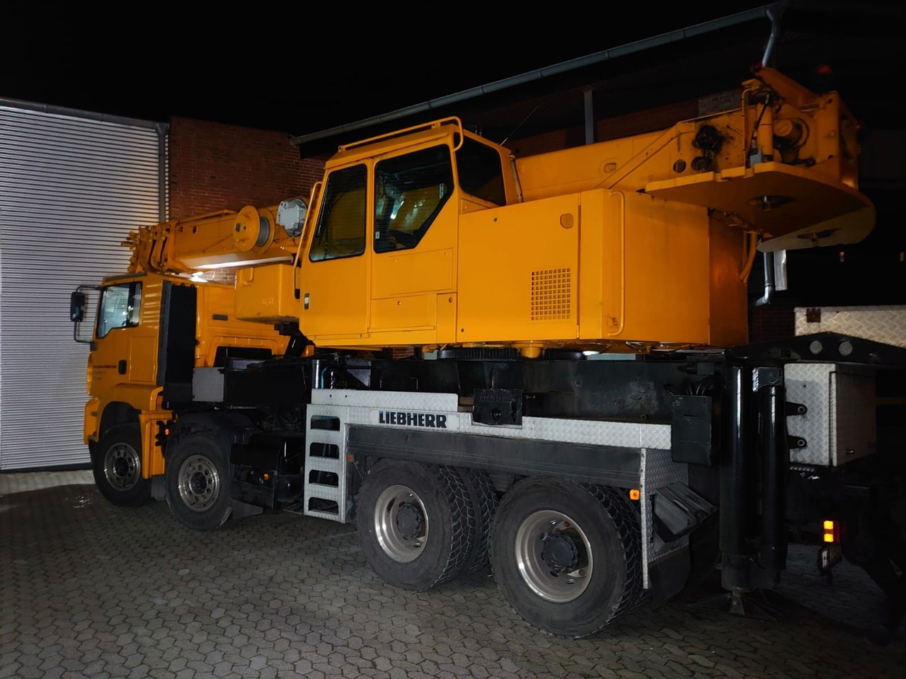 Вантажівка з маніпулятором MAN Liebherr LTF 1030-1035-1040 Motor neu: фото 8