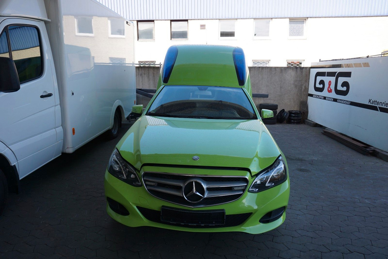 Mercedes-Benz E 300 Binz VF212 KTW - Карета швидкої допомоги: фото 2 Mercedes-Benz E 300 Binz VF212 KTW - Карета швидкої допомоги: фото 2