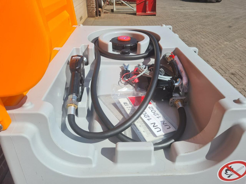 Diesel 600 liter - Вантажівка цистерна: фото 5 Diesel 600 liter - Вантажівка цистерна: фото 5