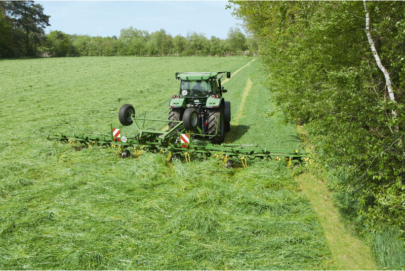 Krone getrokken schudders KWT met wielstel - Сіноворушилка: фото 3 Krone getrokken schudders KWT met wielstel - Сіноворушилка: фото 3