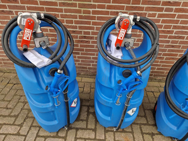 Mobiele kunststof tank voor AdBlue - Вантажівка цистерна: фото 4 Mobiele kunststof tank voor AdBlue - Вантажівка цистерна: фото 4