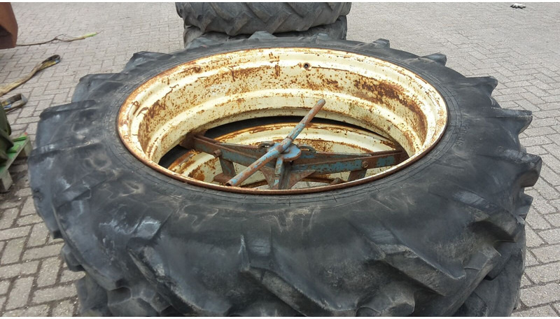 Pirelli - Шини і диски: фото 3 Pirelli - Шини і диски: фото 3