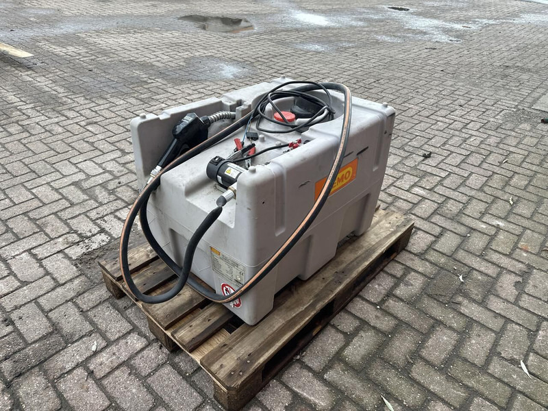 Dieseltank 200 liter - Gebruikt - Вантажівка цистерна: фото 3 Dieseltank 200 liter - Gebruikt - Вантажівка цистерна: фото 3