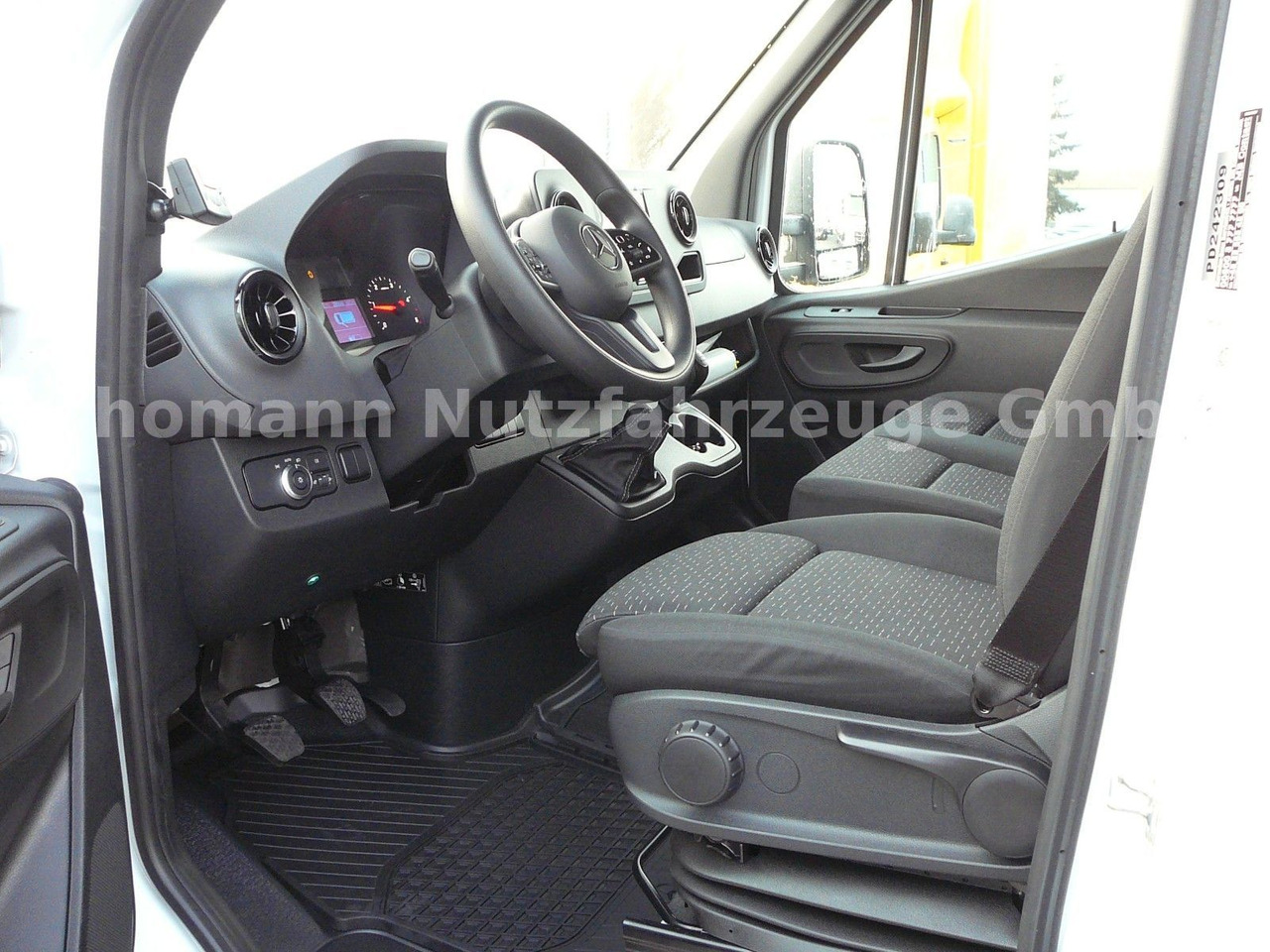 Фургон-рефрижератор Mercedes-Benz Sprinter 317 CDI Kühlkoffer Xarios 300 LBW: фото 9 Фургон-рефрижератор Mercedes-Benz Sprinter 317 CDI Kühlkoffer Xarios 300 LBW: фото 9