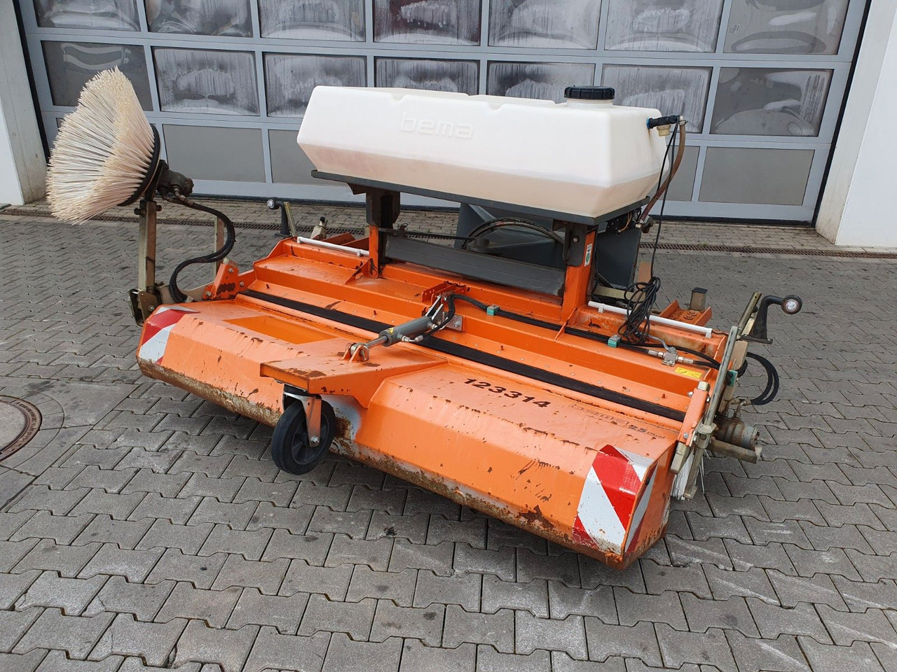 Bema 25 Dual Kehrmaschine / 2.050 mm / 2020 - Щітка дорожня: фото 2 Bema 25 Dual Kehrmaschine / 2.050 mm / 2020 - Щітка дорожня: фото 2