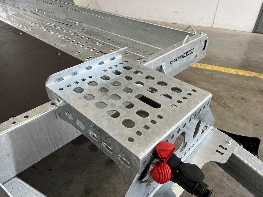 Brian James Cargo Digger Plant 2 / Länge 3.700mm / 3.500kg - Низькорамна платформа причіп: фото 5 Brian James Cargo Digger Plant 2 / Länge 3.700mm / 3.500kg - Низькорамна платформа причіп: фото 5