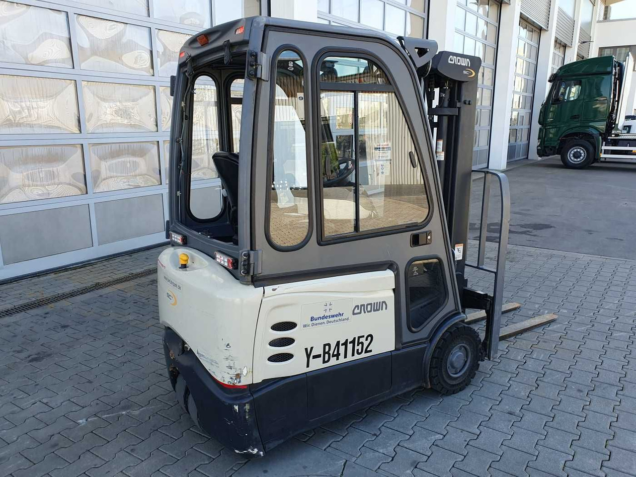 Crown SCT6020-1.3 /Triplex: 4.30m /Batterie 2020 - Електронавантажувач: фото 3 Crown SCT6020-1.3 /Triplex: 4.30m /Batterie 2020 - Електронавантажувач: фото 3