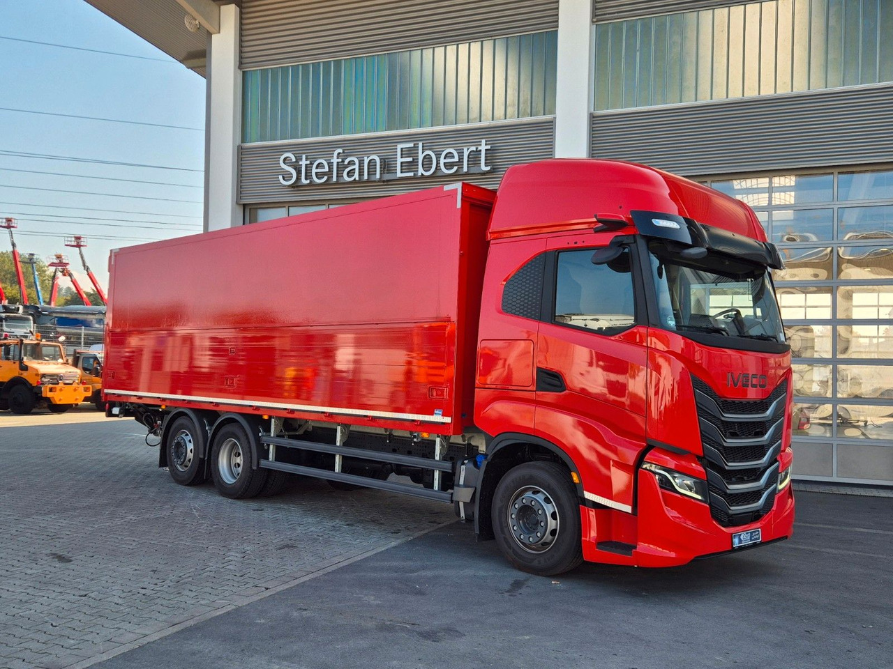 Iveco AS260S50Y/FS Schwenkwand LBW 2xAHK CAM Intarder - Для перевезення напоїв вантажівка: фото 4 Iveco AS260S50Y/FS Schwenkwand LBW 2xAHK CAM Intarder - Для перевезення напоїв вантажівка: фото 4