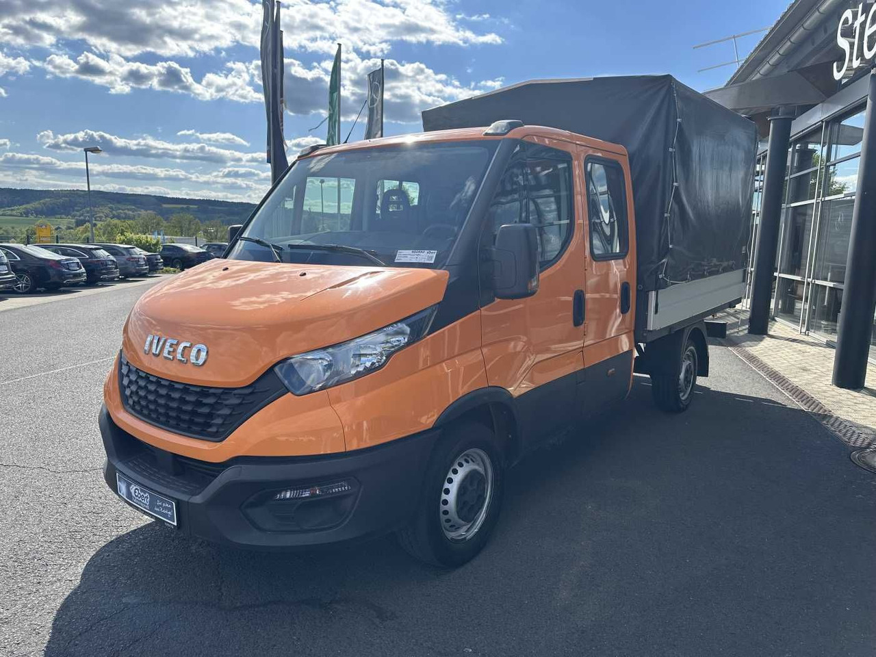 Iveco Daily 35S14 Pritsche+Plane *AHK*Ladekran*7-Sitze - Легка бортова вантажівка: фото 3 Iveco Daily 35S14 Pritsche+Plane *AHK*Ladekran*7-Sitze - Легка бортова вантажівка: фото 3
