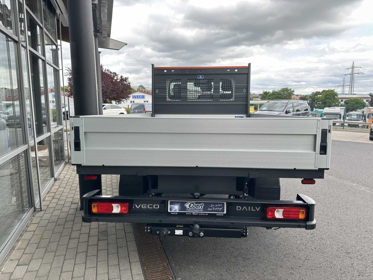 Iveco Daily 35S16 A8 Pritsche *R3.450mm*AHK* - Легка бортова вантажівка: фото 5 Iveco Daily 35S16 A8 Pritsche *R3.450mm*AHK* - Легка бортова вантажівка: фото 5