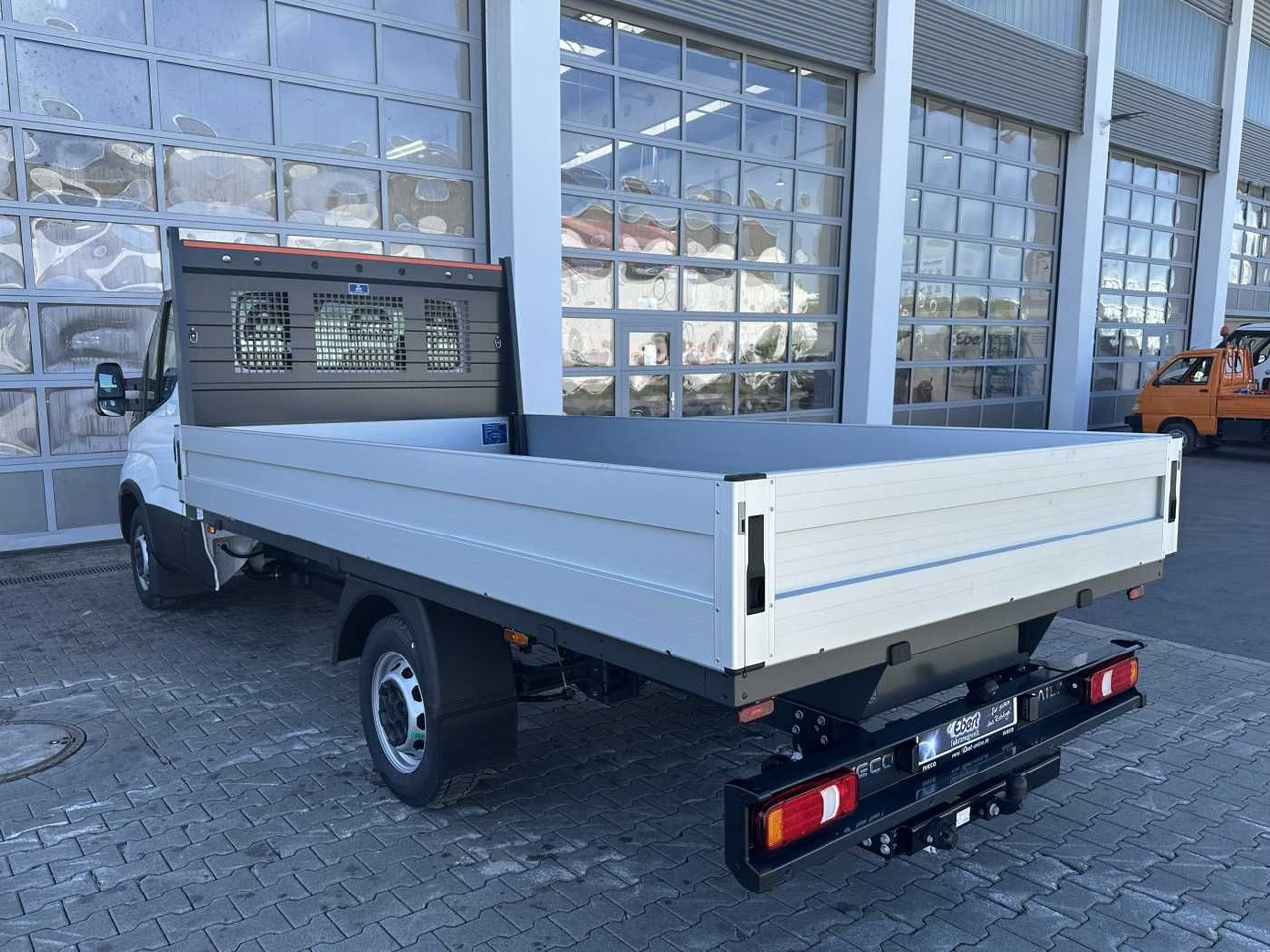 Iveco Daily 35S16 A8 *R3.750mm*AHK*Automatik* - Легка бортова вантажівка: фото 5 Iveco Daily 35S16 A8 *R3.750mm*AHK*Automatik* - Легка бортова вантажівка: фото 5