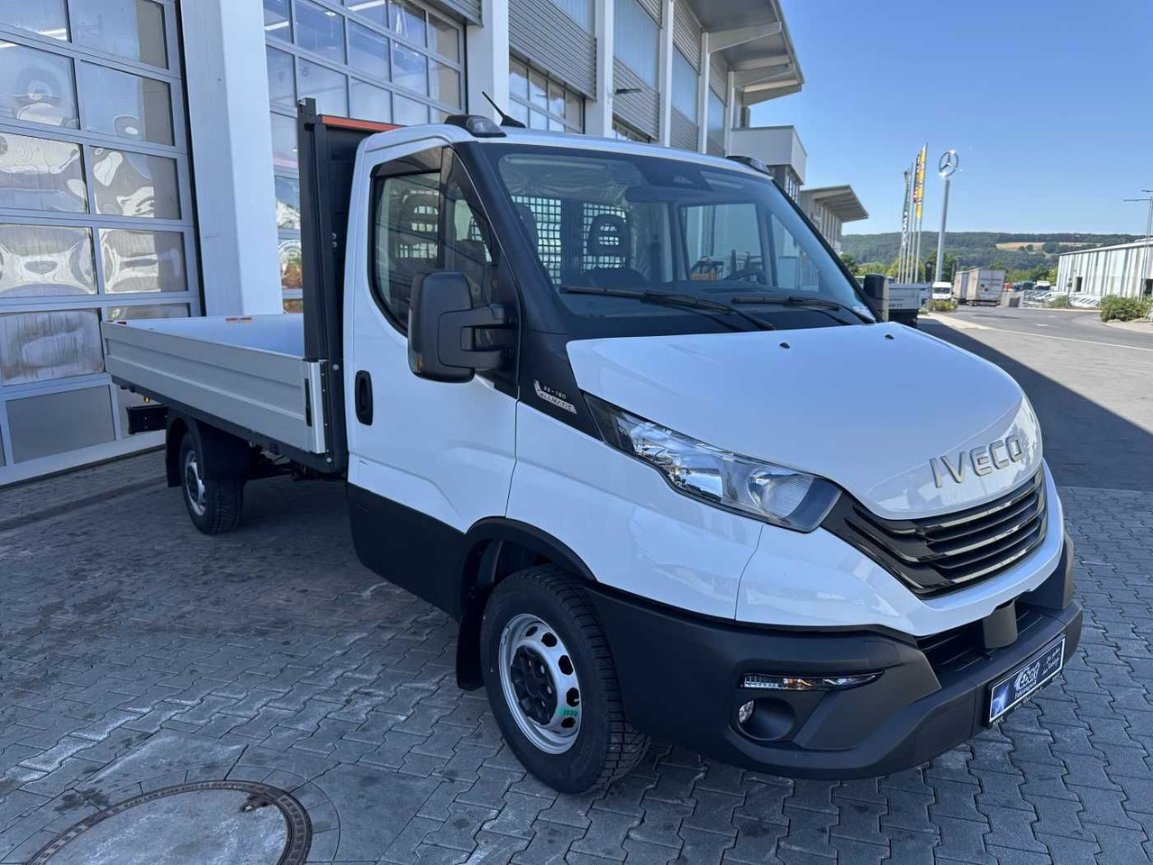 Iveco Daily 35S16 A8 *R3.750mm*AHK*Automatik* - Легка бортова вантажівка: фото 3 Iveco Daily 35S16 A8 *R3.750mm*AHK*Automatik* - Легка бортова вантажівка: фото 3