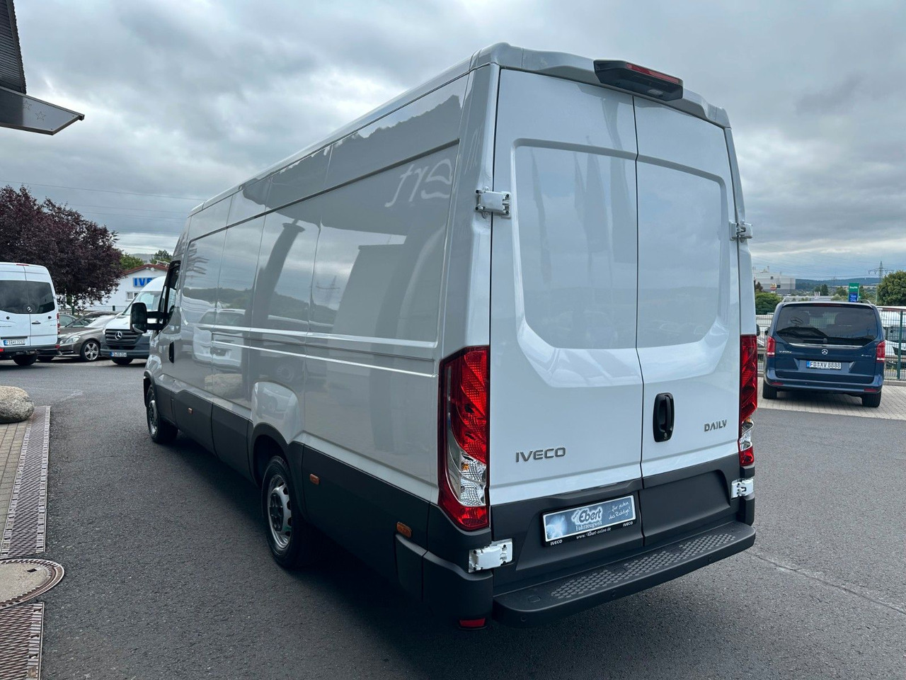 Iveco Daily 35S16 HA8 3.0L *R4.100mm*Automatik*Kamera* - Суцільнометалевий фургон: фото 4 Iveco Daily 35S16 HA8 3.0L *R4.100mm*Automatik*Kamera* - Суцільнометалевий фургон: фото 4