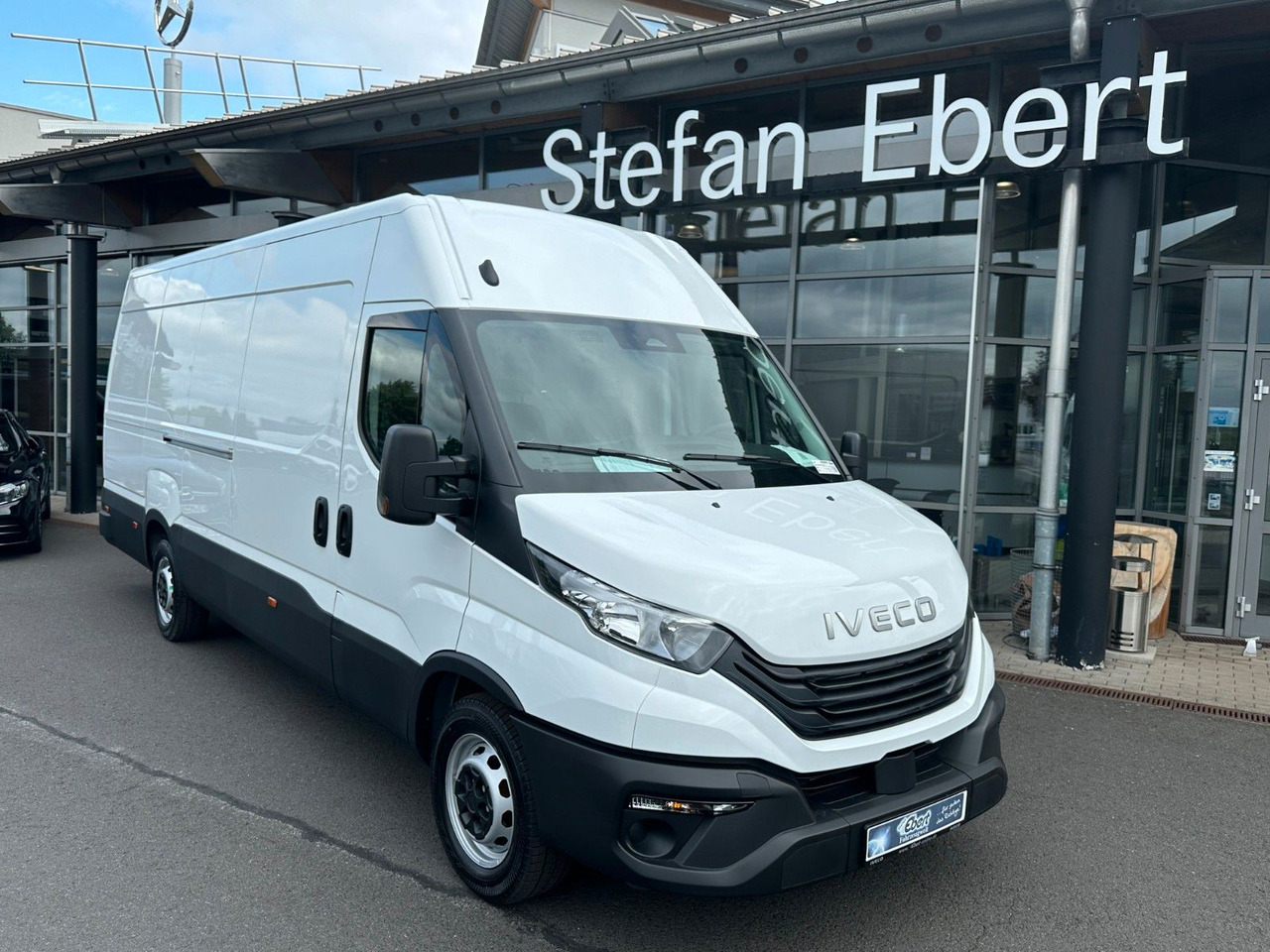 Iveco Daily 35S16 HA8 3.0L *R4.100mm*Automatik*Kamera* - Суцільнометалевий фургон: фото 1 Iveco Daily 35S16 HA8 3.0L *R4.100mm*Automatik*Kamera* - Суцільнометалевий фургон: фото 1