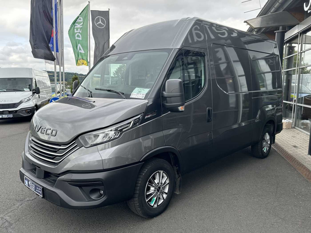 Iveco Daily 35S16 HA8V 3.0L *R3.520mm*AHK*Automatik* - Суцільнометалевий фургон: фото 3 Iveco Daily 35S16 HA8V 3.0L *R3.520mm*AHK*Automatik* - Суцільнометалевий фургон: фото 3