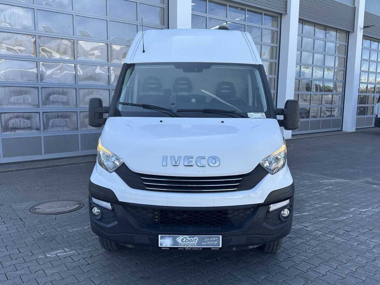 Iveco Daily 50C16 R4.100mm *AHK*Automatik*Ladekran* - Суцільнометалевий фургон: фото 2 Iveco Daily 50C16 R4.100mm *AHK*Automatik*Ladekran* - Суцільнометалевий фургон: фото 2
