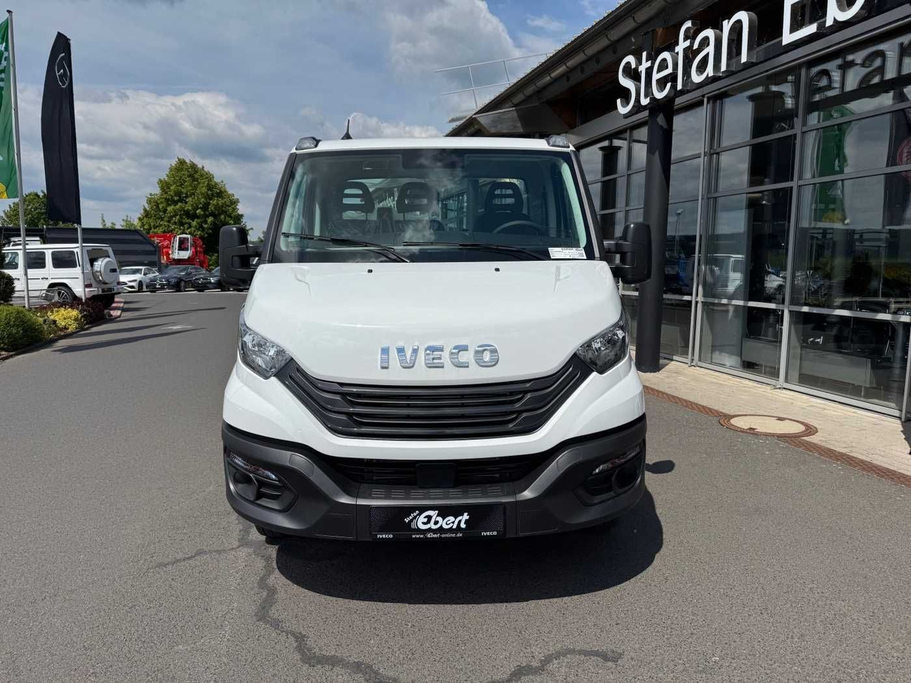 Iveco Daily 50C18 HA8 3.0L *R4.350mm*Klima*Automatik* - Вантажівка шасі: фото 2 Iveco Daily 50C18 HA8 3.0L *R4.350mm*Klima*Automatik* - Вантажівка шасі: фото 2