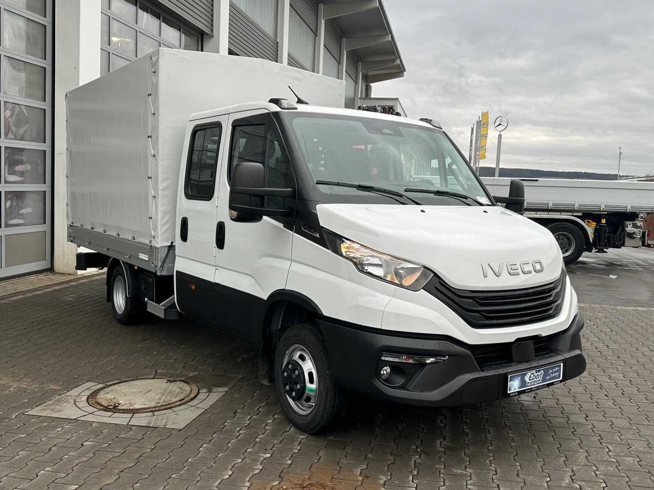 Iveco Daily 50C18H A8 DoKa *AHK*Automatik*7-Sitze* - Легка бортова вантажівка, Вантажопасажирський фургон: фото 3 Iveco Daily 50C18H A8 DoKa *AHK*Automatik*7-Sitze* - Легка бортова вантажівка, Вантажопасажирський фургон: фото 3