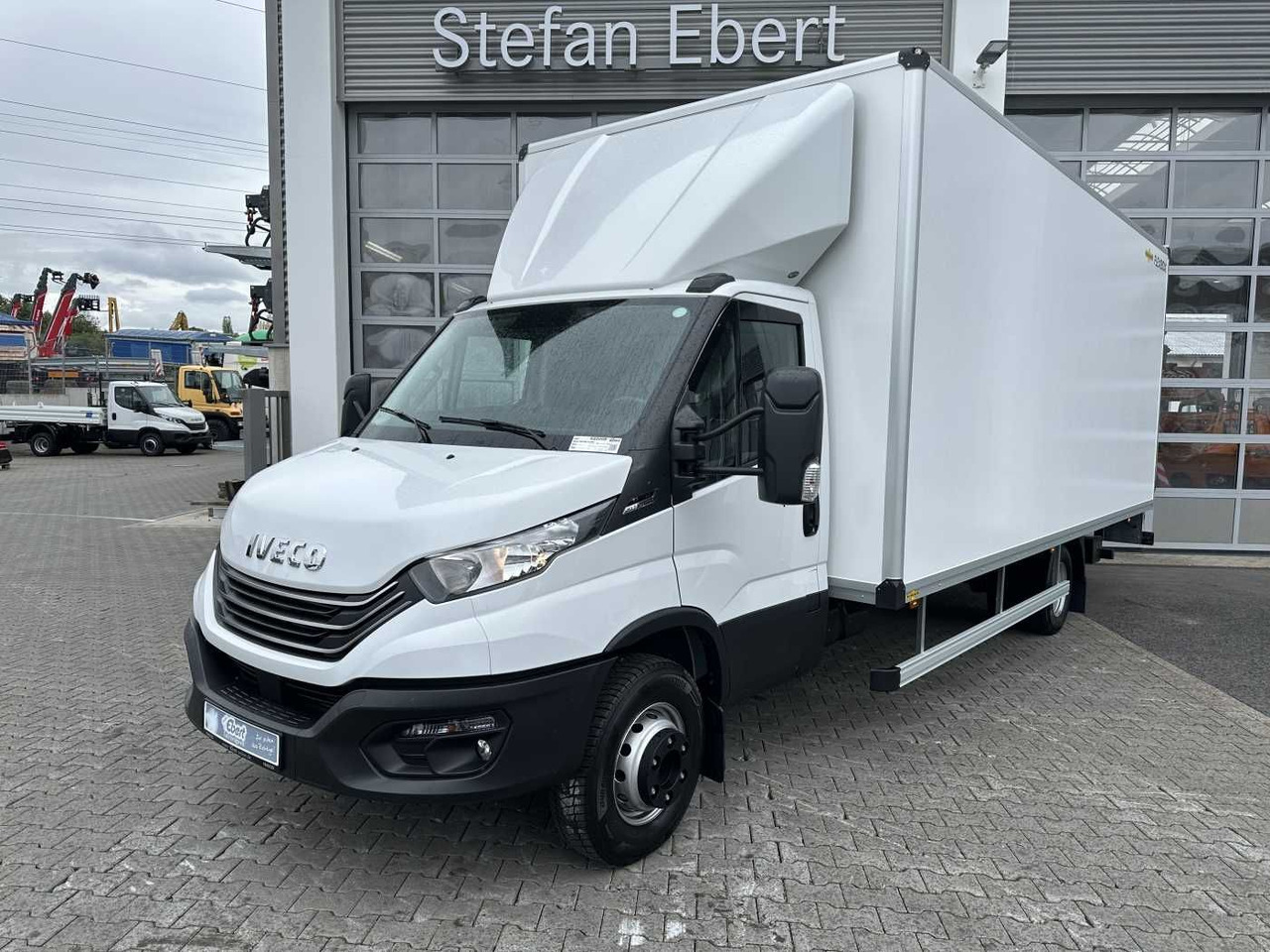 Iveco Daily 70C18 HA8 *R5.100mm*LBW*Luft*Automatik* - Фургон з закритим кузовом: фото 1 Iveco Daily 70C18 HA8 *R5.100mm*LBW*Luft*Automatik* - Фургон з закритим кузовом: фото 1