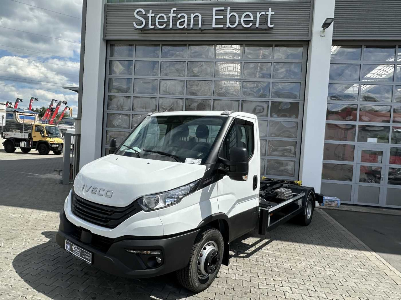 Iveco Daily 70C18 *R4100mm*Automatik*2xAHK*Luft* - Гаковий мультиліфт вантажівка: фото 1 Iveco Daily 70C18 *R4100mm*Automatik*2xAHK*Luft* - Гаковий мультиліфт вантажівка: фото 1