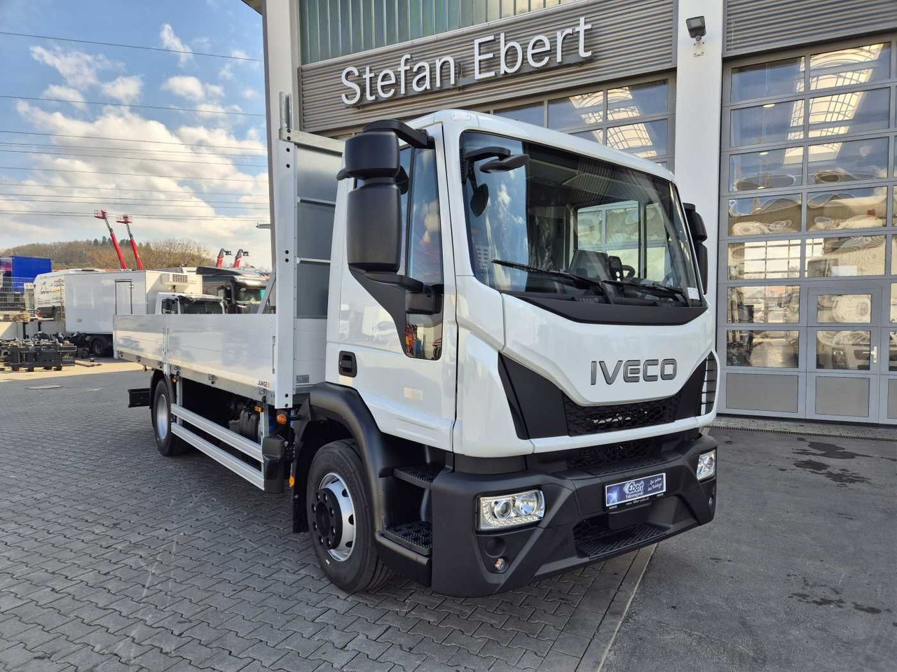 Iveco Eurocargo ML140E25/P 4x2 ACC 4x vorhanden - Бортова вантажівка/ Платформа: фото 2 Iveco Eurocargo ML140E25/P 4x2 ACC 4x vorhanden - Бортова вантажівка/ Платформа: фото 2