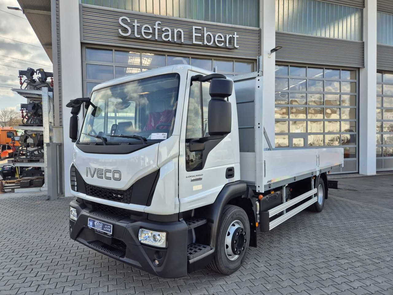 Iveco Eurocargo ML140E25/P 4x2 ACC 4x vorhanden - Бортова вантажівка/ Платформа: фото 3 Iveco Eurocargo ML140E25/P 4x2 ACC 4x vorhanden - Бортова вантажівка/ Платформа: фото 3