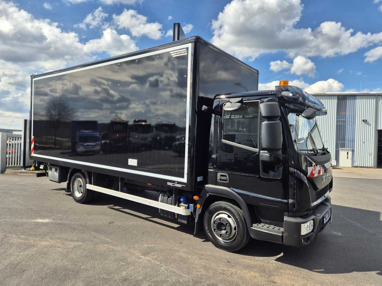 Iveco Eurocargo ML80E21/P LBW Bär 1.500kg 2x AHK - Фургон з закритим кузовом: фото 2 Iveco Eurocargo ML80E21/P LBW Bär 1.500kg 2x AHK - Фургон з закритим кузовом: фото 2