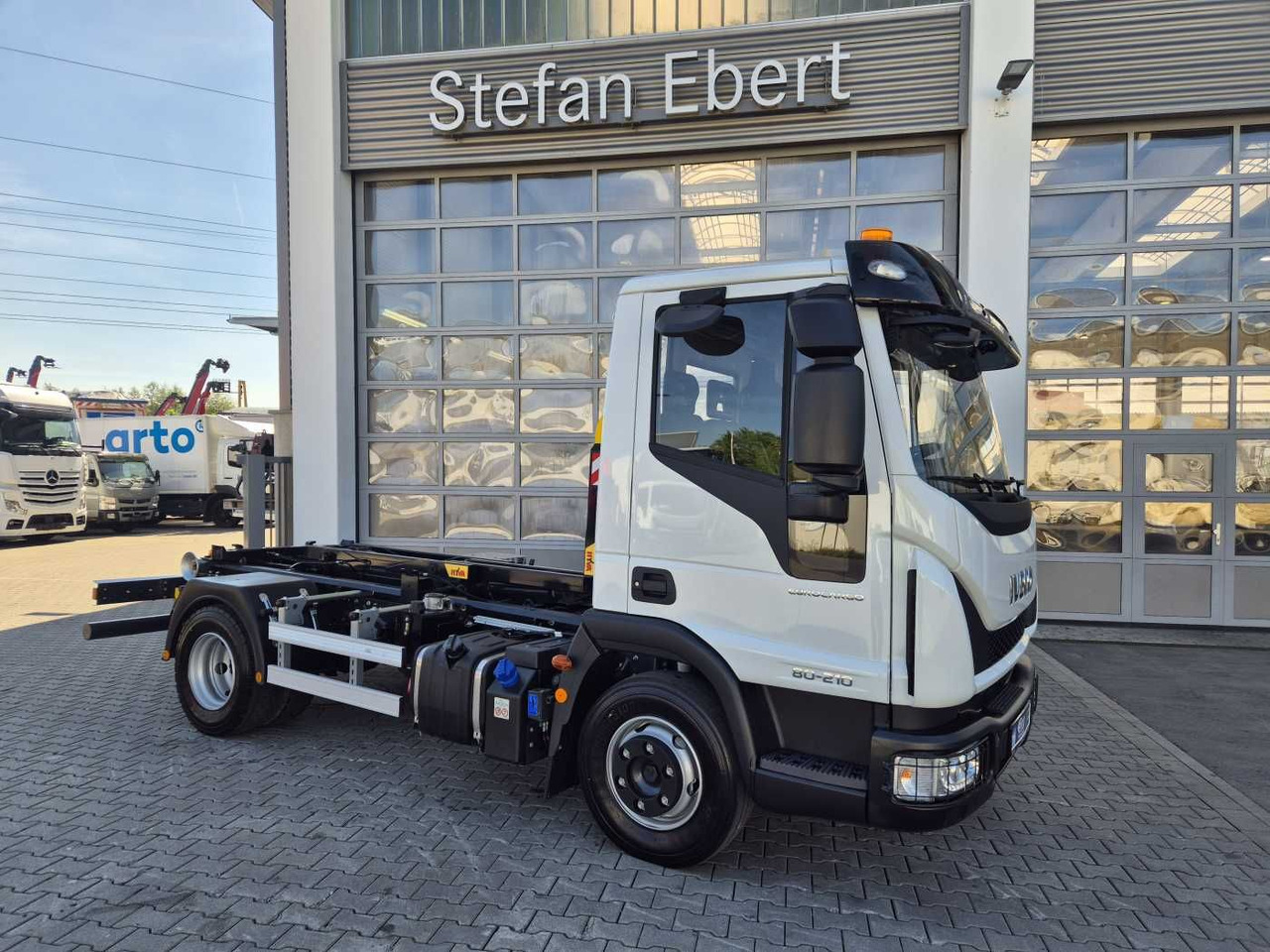 Iveco Eurocargo ML80E21K 4x2 Hyva 05-32-K-DIN-BF 2xAHK - Гаковий мультиліфт вантажівка: фото 4 Iveco Eurocargo ML80E21K 4x2 Hyva 05-32-K-DIN-BF 2xAHK - Гаковий мультиліфт вантажівка: фото 4