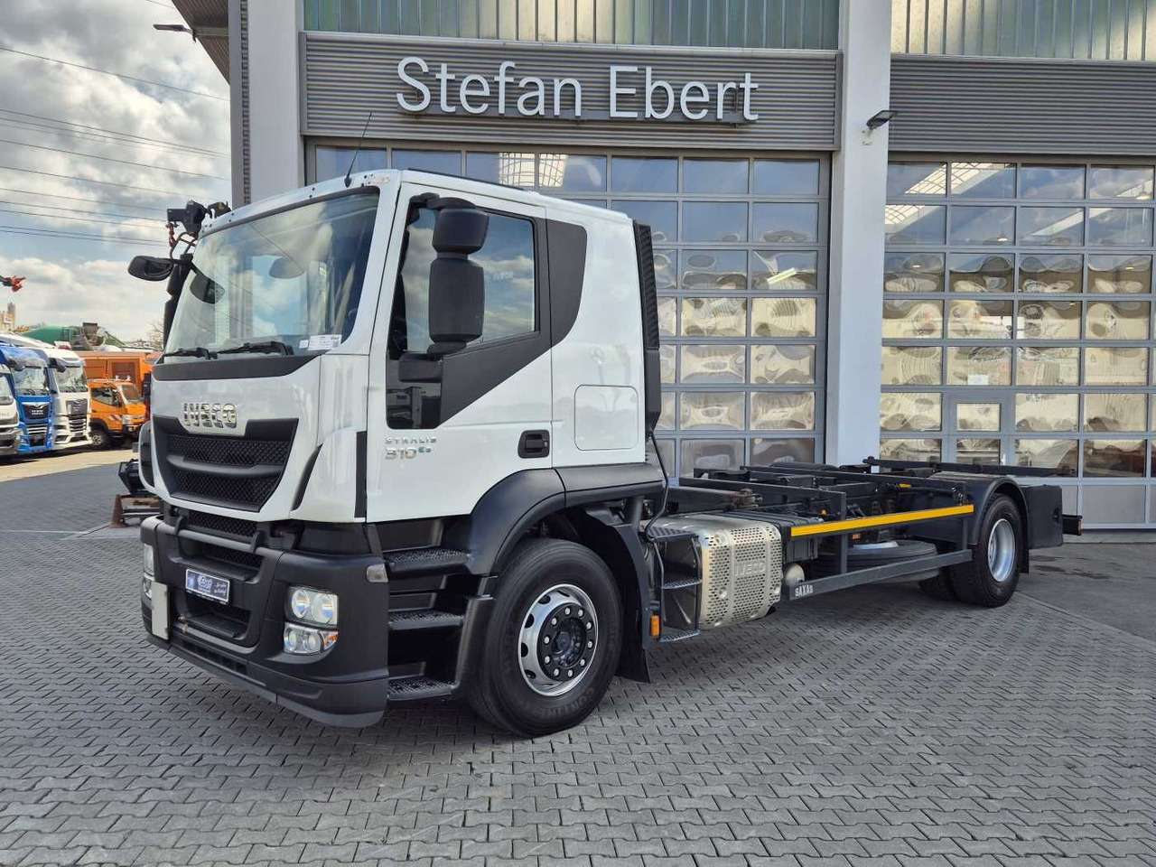 Iveco Stralis AT190S31/P BDF Klima Standh. AHK Bett - Контейнеровоз/ Змінний кузов вантажівка: фото 1 Iveco Stralis AT190S31/P BDF Klima Standh. AHK Bett - Контейнеровоз/ Змінний кузов вантажівка: фото 1