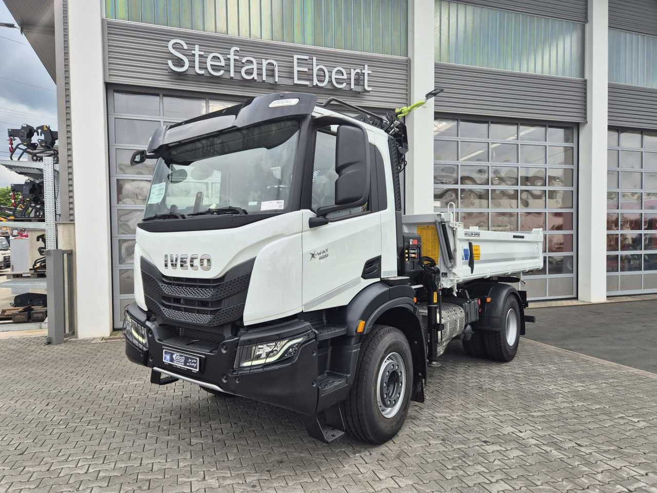 Iveco X-Way AD200X42/P HR OFF Hiab X-HIDUO 118E-3 Funk - Самоскид вантажівка, Вантажівка з маніпулятором: фото 2 Iveco X-Way AD200X42/P HR OFF Hiab X-HIDUO 118E-3 Funk - Самоскид вантажівка, Вантажівка з маніпулятором: фото 2